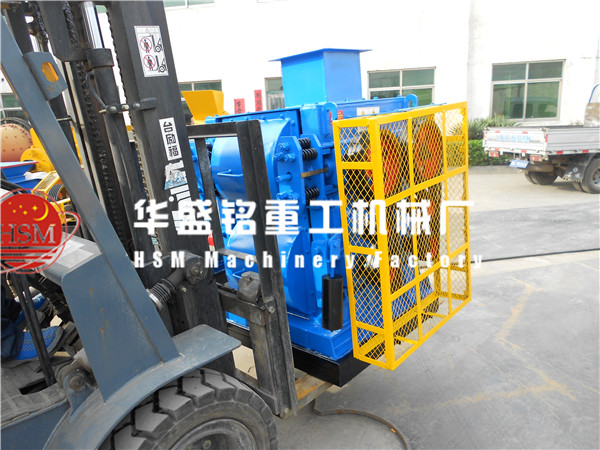 購買一臺質(zhì)量好的四輥破碎機(jī)多少錢